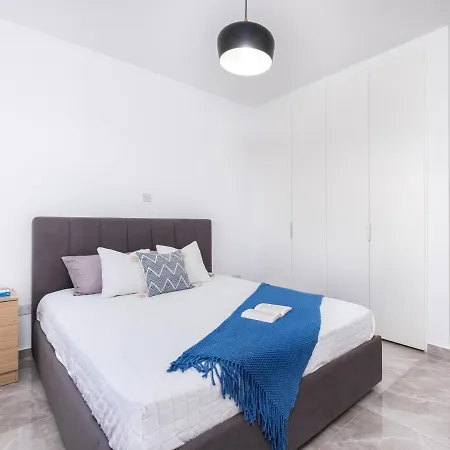 Paradise Palms, 2bed W Pool Mandria (Paphos)